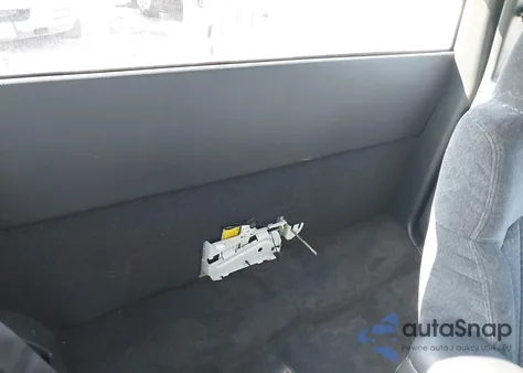 1998 Chevrolet S-10 Ls Fleetside z USA, uszkodzony, nr VIN 1GCCS19X6W8249037